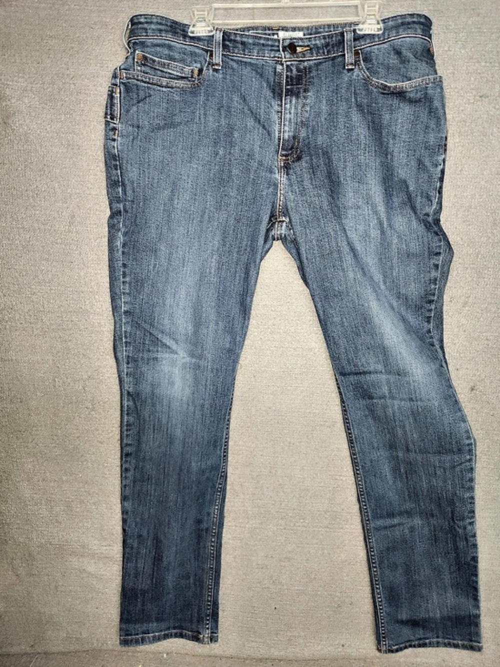 #463 Carhartt Relaxed Fit Blue Jeans Waist 16, Tall